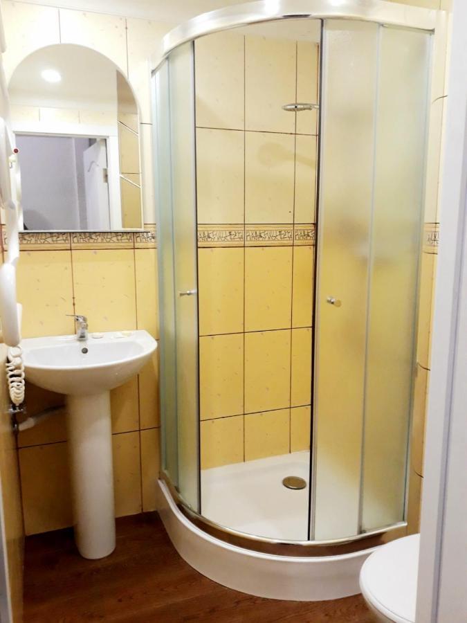 Regrand Apartment On Svobody 22 Lviv Ngoại thất bức ảnh